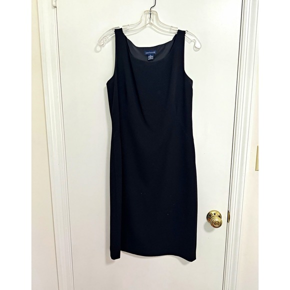 Ann Taylor Dresses & Skirts - Ann Taylor Black Solid Sleeveless Scoop Neck Sheath Dress Knee Length Size 8